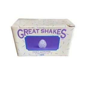 Vintage Great Shakes By Ganz Stackable Easter Egg Salt And Pepper Shakers